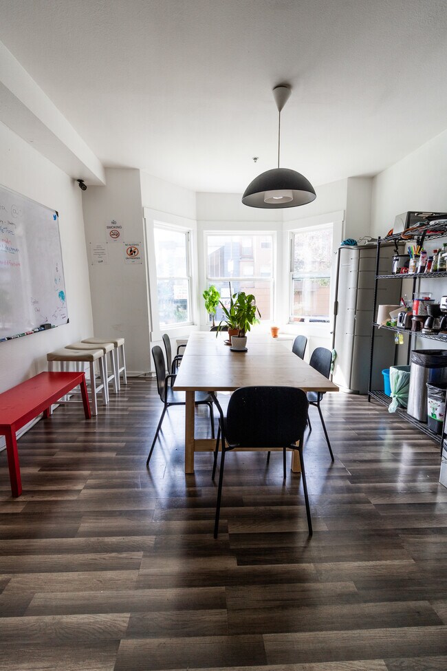 221 7th St, San Francisco, CA 94103