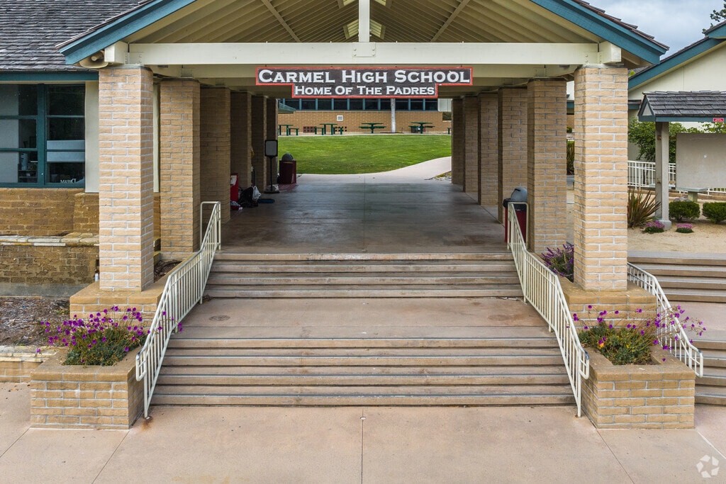 Carmel High School, Rankings & Reviews