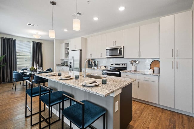 IMT Lake Mary, Lake Mary, FL 32746 - photo 2