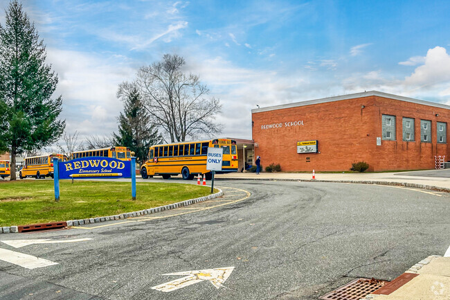 Redwood Elementary School