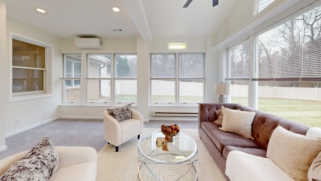 8211 Joselle Ct, Fort Washington, MD 20744 - photo 2