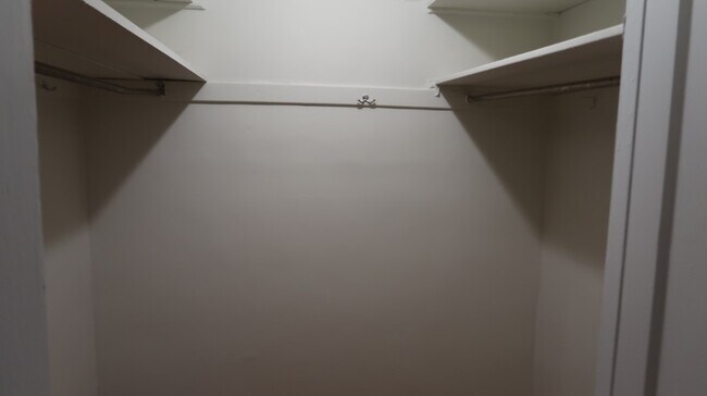 2617 W Gunnison St unit 2617 - 1C, Chicago, IL 60625 - photo 7