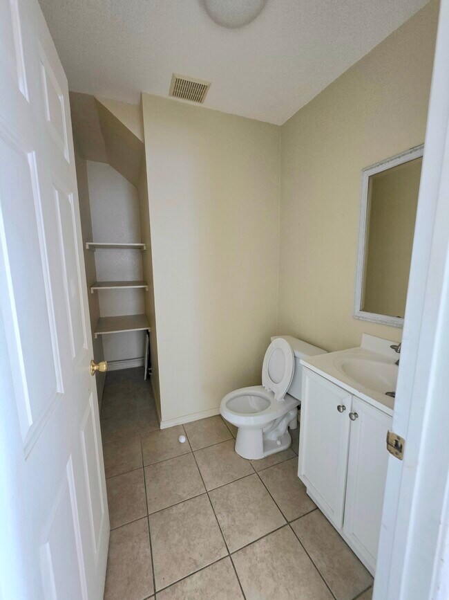 209 E 119th St, Los Angeles, CA 90061 - photo 5