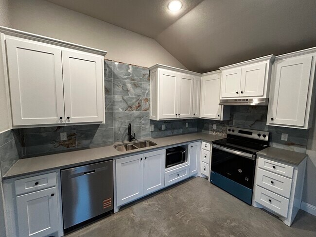 10024 Highway 199 W unit 10024-200, Poolville, TX 76487 - photo 3