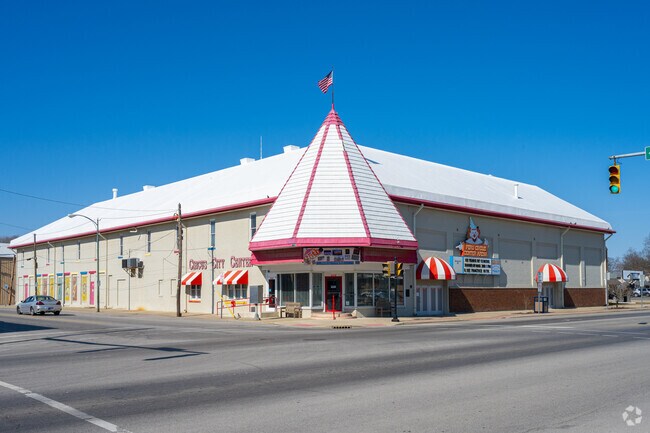 Peru showcases it's history through its International Circus Hall of Fame and related events.