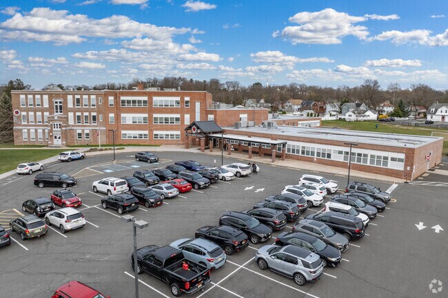 Red Bank Middle School serves grades 4-8.