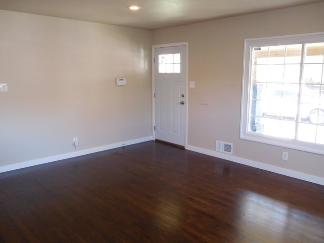 1399 Scranton St, Aurora, CO 80011 - photo 2