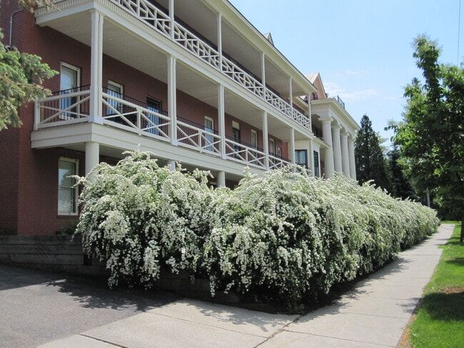 326 College St unit 14, Burlington, VT 05401 - photo 3