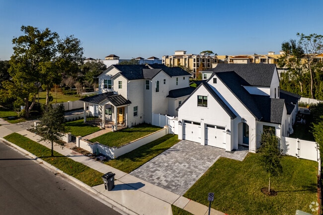 Winter Park has a variety of home styles to choose from.