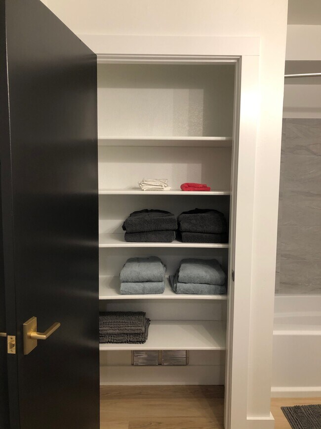 12 E Garfield St Unit D1, Bozeman, MT 59715