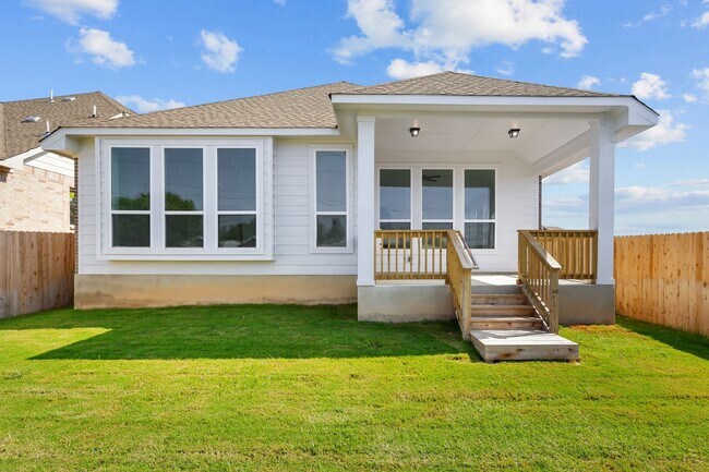 649 Broomsedge St, New Braunfels, TX 78130 - photo 3