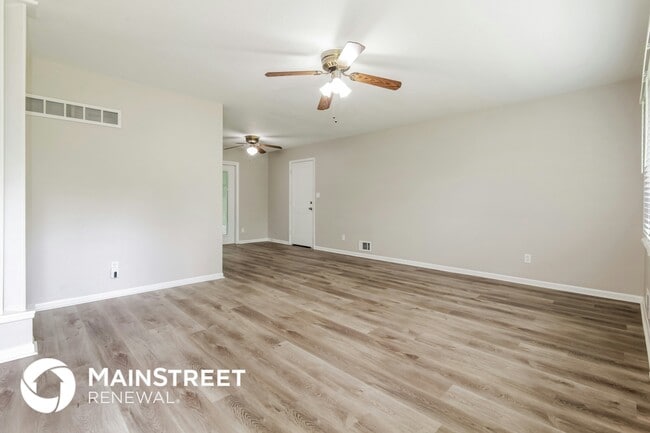 14605 E 37th St S, Independence, MO 64055 - photo 5