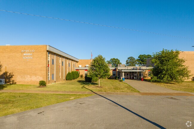 Apollo Middle School enrolls around 759 students every year in Nashville.