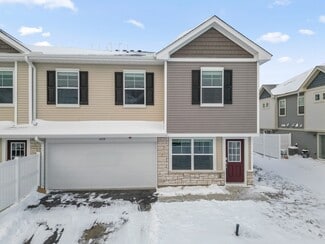 3019 Hemlock St, Little Canada, MN 55117