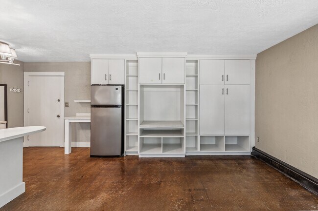 501 Ashland Ave - Heat Included, Saint Paul, MN 55102 - photo 7