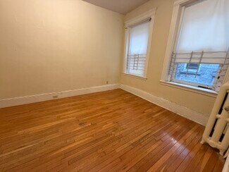 24 Pratt St, Boston, MA 02134