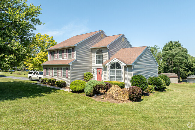 Variations on the colonial revival home can be found throughout Middletown-Northampton County.