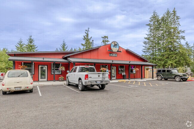 Camp Union Saloon is the go to spot for a burger in For William Symington WA.