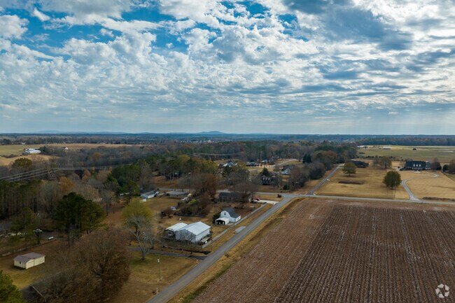 Oak Grove-Pisgah is a very quiet area being mostly rural with some pockets of residential areas.
