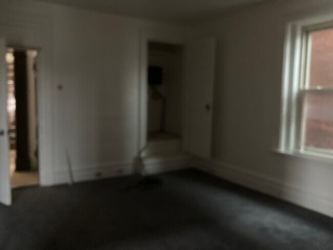 5120 Friendship Ave unit 2, Pittsburgh, PA 15224 - photo 2