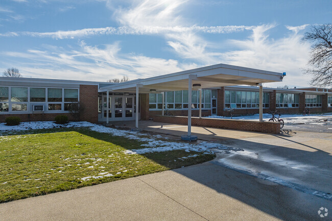 Children can easily walk or bike to Royalview Elementary.