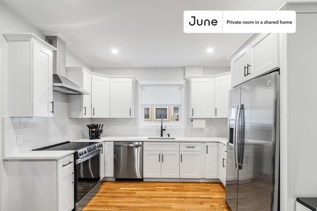 10 Walnut Park unit C, Boston, MA 02119 - photo 7