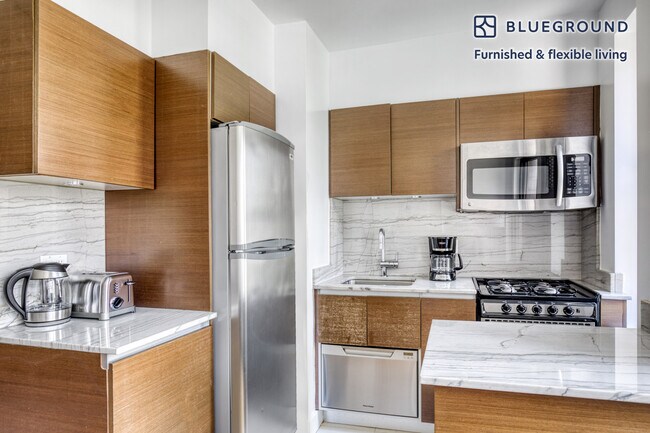 252 E 61st St unit FL4-ID637, New York, NY 10065 - photo 5