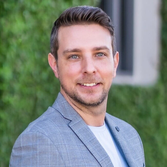 Agent Photo