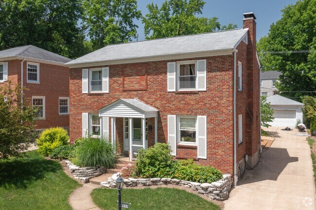 The Brentwood neighborhood has many single-family homes lining its streets.