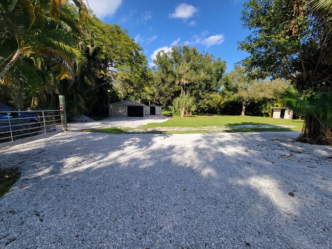 6150 61st St, Vero Beach, FL 32967 - photo 6