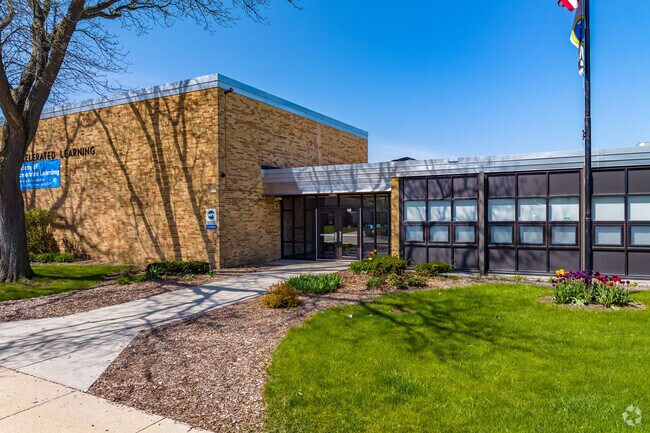 Entry of Academy of Accelerated Learning in the Rolling Green Neighborhood.
