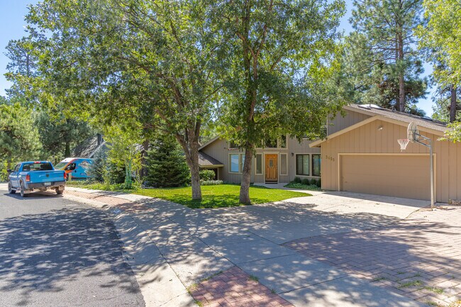 Driveways in Shadow Mountain are often wide enough to fit RVs.
