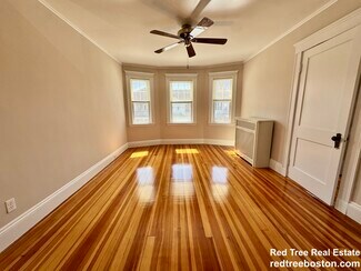 324 Beech St Unit 2, Boston, MA 02131