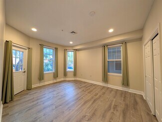 454 Green St Unit 3, Cambridge, MA 02139