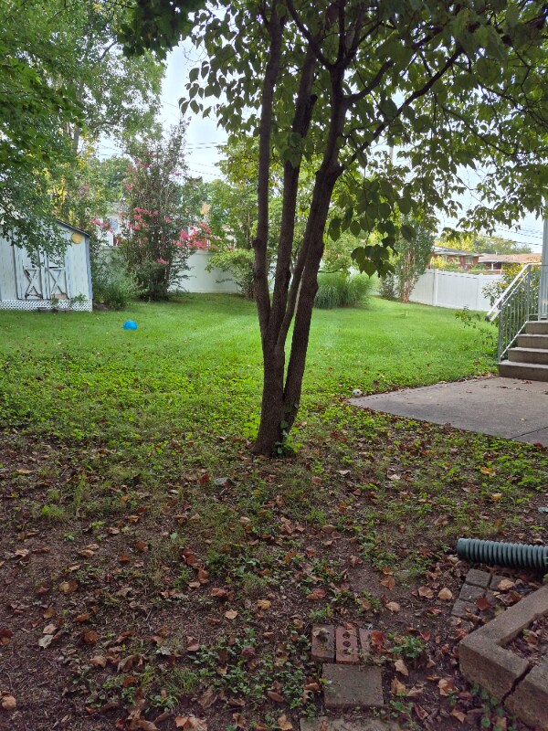 9663 Yorkshire Estates Dr, Saint Louis, MO 63126 - photo 5