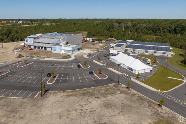 Valorous Academy has a large parking lot for staff and parents.
