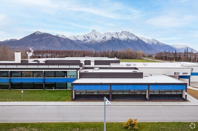 Palmer Jr. Middle School is nestled in the mountain foothills of Palmer, Alaska.