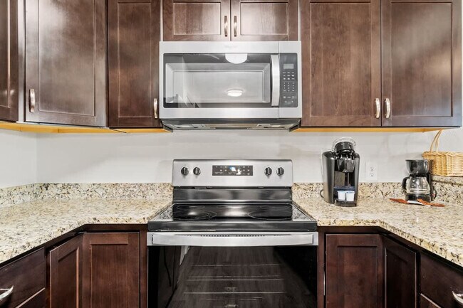 5218 Beach Dr unit ID1354910P, Panama City, FL 32408 - photo 4