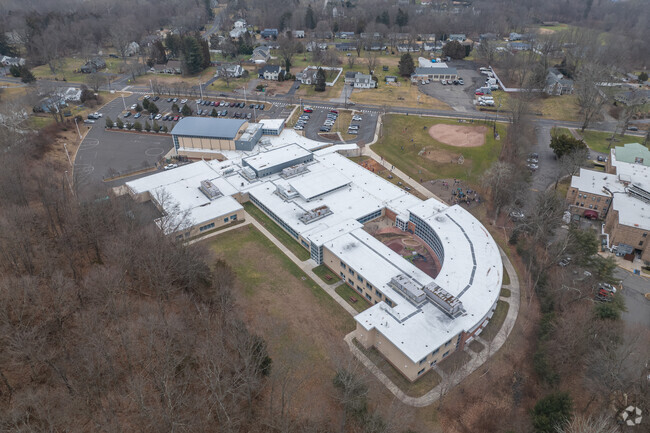 Learn at the Chatfield-LoPresti Elementary School at 51 Skokorat St, Seymour, CT 06483.