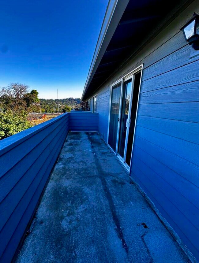5250 Amy St, West Linn, OR 97068