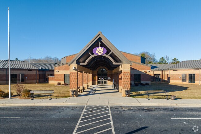 Villa Rica Middle School welcomes students grades 6-8.