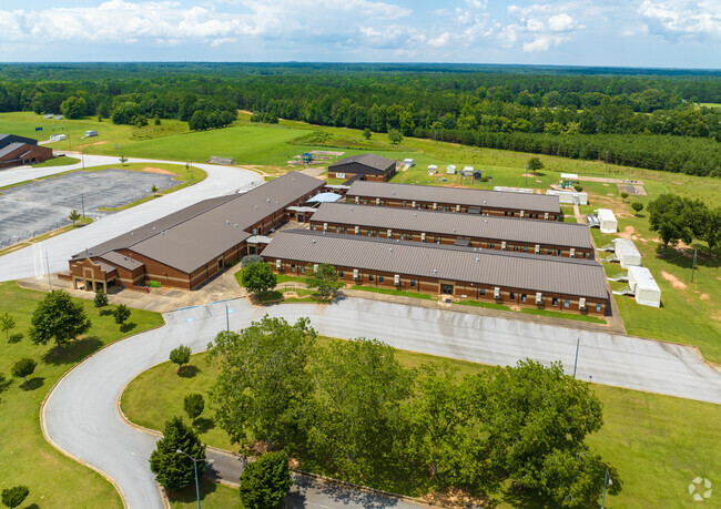 Willis Road Elementary School has a clean campus.