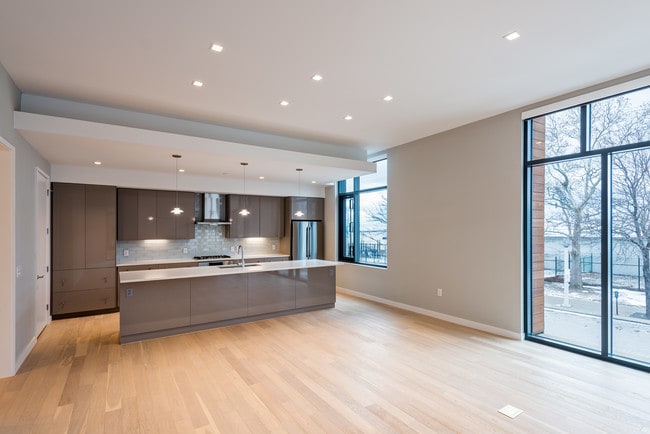 Harbor Verandas, Cleveland, OH 44101 - photo 3