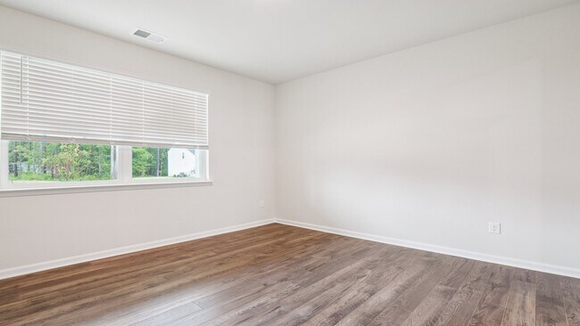 205 Gallop Way, Yorktown, VA 23690 - photo 7