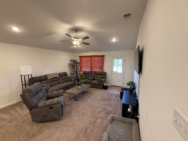 9802 Tarabon Cove, Killeen, TX 76542 - photo 2