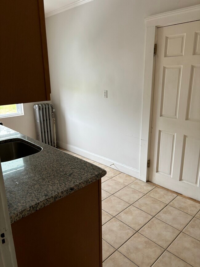 22 Chiswick Rd unit 7, Brighton, MA 02135 - photo 5