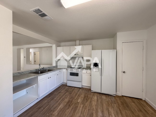 10311 Shady Meadows, San Antonio, TX 78245 - photo 2