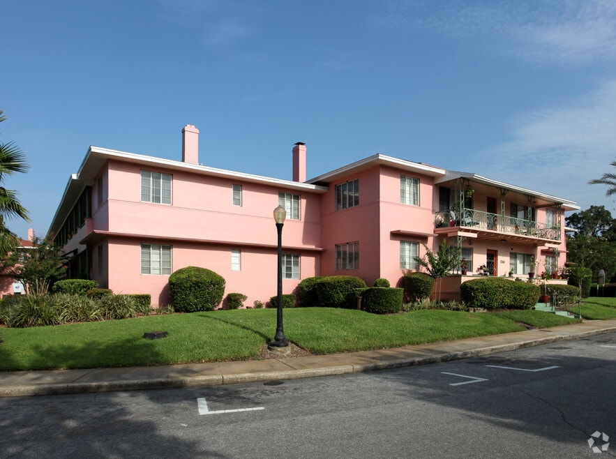 Lake Ivanhoe Shores Apartments