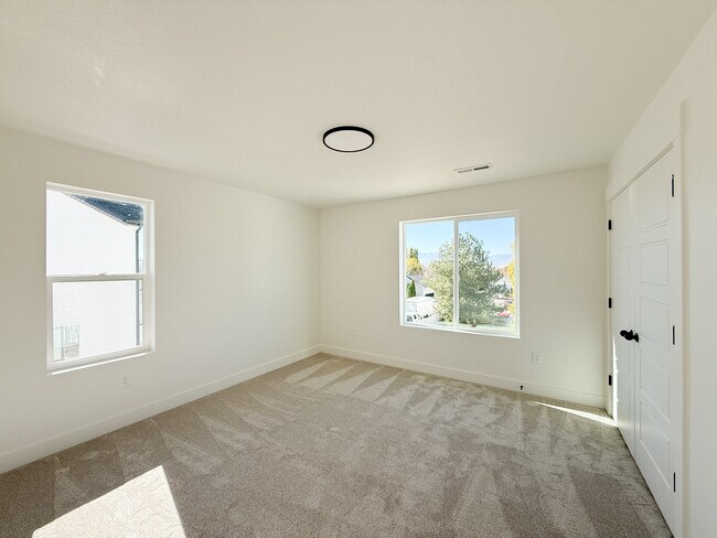 1877 N 70 W, Tooele, UT 84074 - photo 6