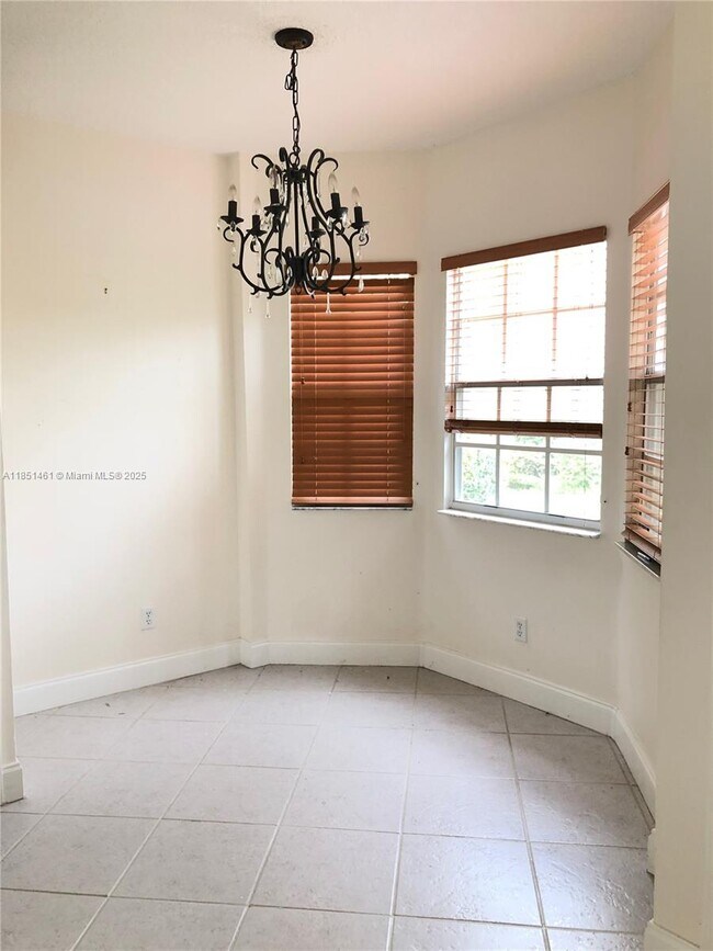 16145 Emerald Cove Rd, Weston, FL 33331 - photo 4